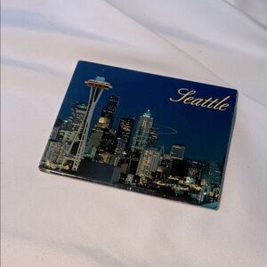 NWT Seattle Washington Scenic Photo Night Skyline Fridge Magnet
